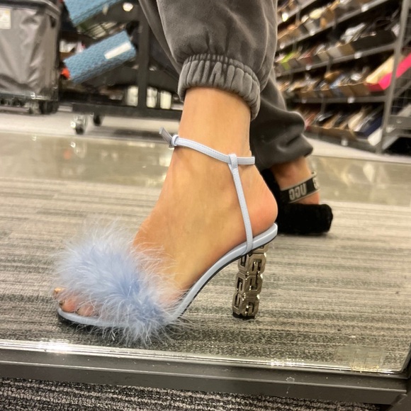 Givenchy G cube heel - Picture 2 of 4